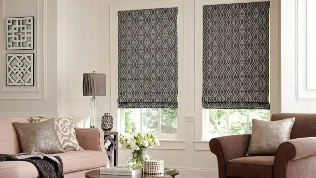 Stylish-living-room-featuring-patterned-Roman-blinds